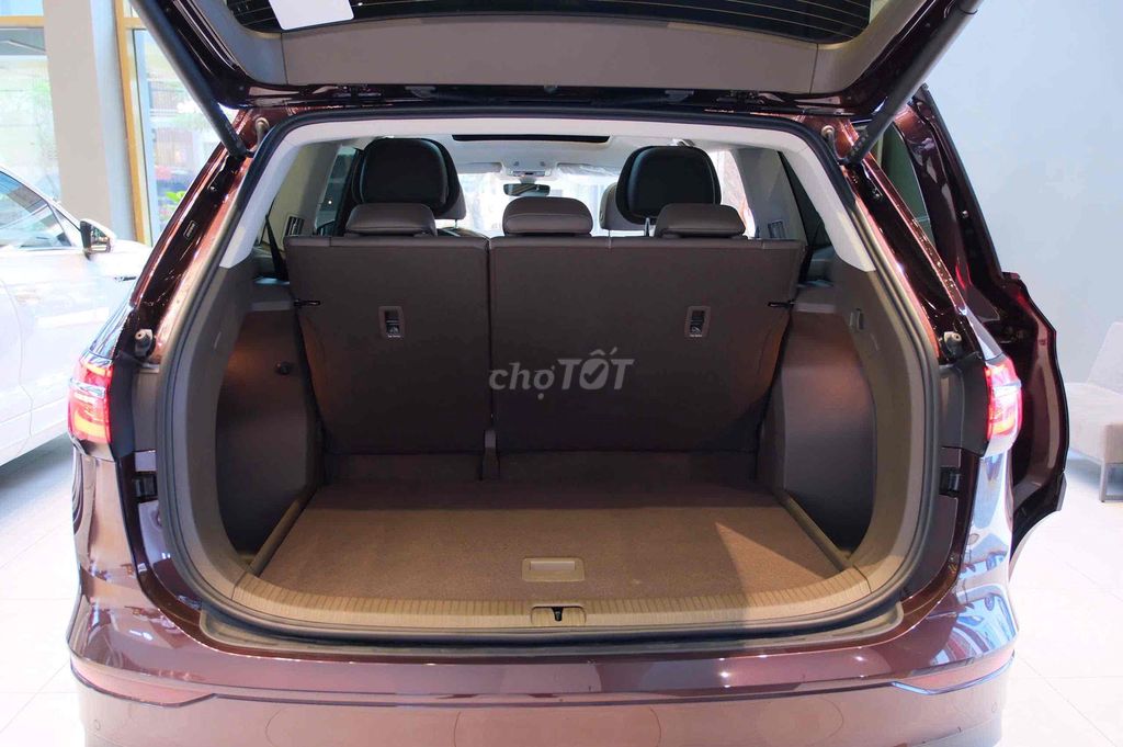 Volkswagen Viloran 2025. Mua bán Ô tô tại Quận 5 Tp Hồ Chí Minh được đăng bởi KhoaLee hình 7