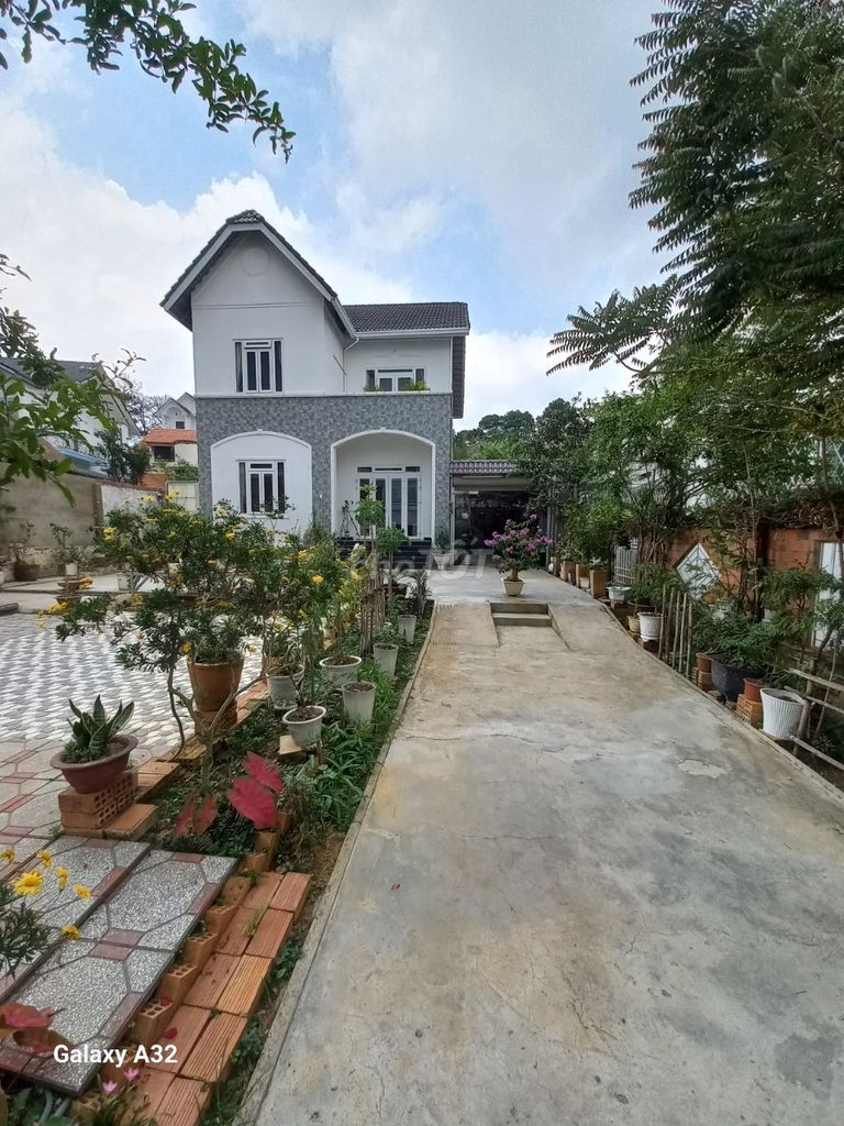 Bán VILLA sân vườn KQH Yersin Đà Lạt-chính chủ