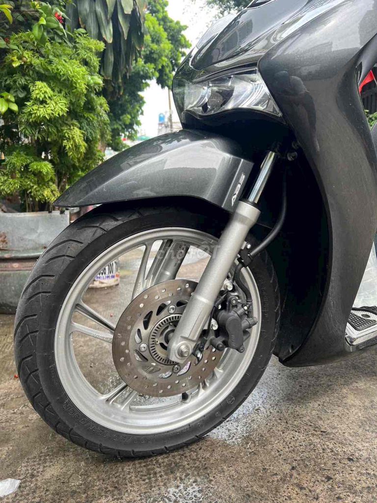 Honda SH 150 ABS 2020 серый 20000 км