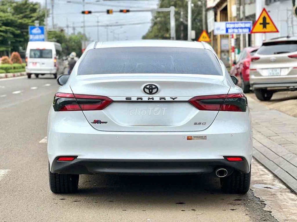 Toyota Camry 2022 2.0 Q. Mua bán Ô tô tại Quận Đống Đa Hà Nội được đăng bởi Hùng Nguyễn hình 5