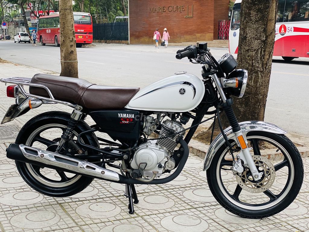 YAMAHA YB 125 MÀU TRẮNG NHẬP KHẨU NGUYÊN CHIẾC. Mua bán Xe máy tại Quận Nam Từ Liêm Hà Nội được đăng bởi LÊ THANH hình 6