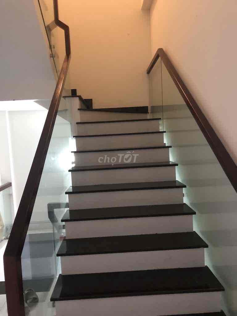 Chính chủ cần bán nhà phố KDC Cityland Parkhill phường 10, Quận Gò Vâp. Mua bán nhà ở tại Quận Gò Vấp Tp Hồ Chí Minh được đăng bởi Hương hình 2