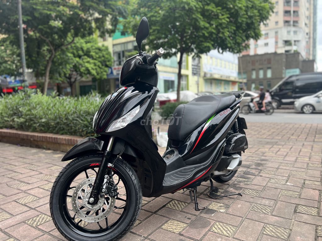 Chính chủ: Cần bán xe Piaggio Medley 125cc