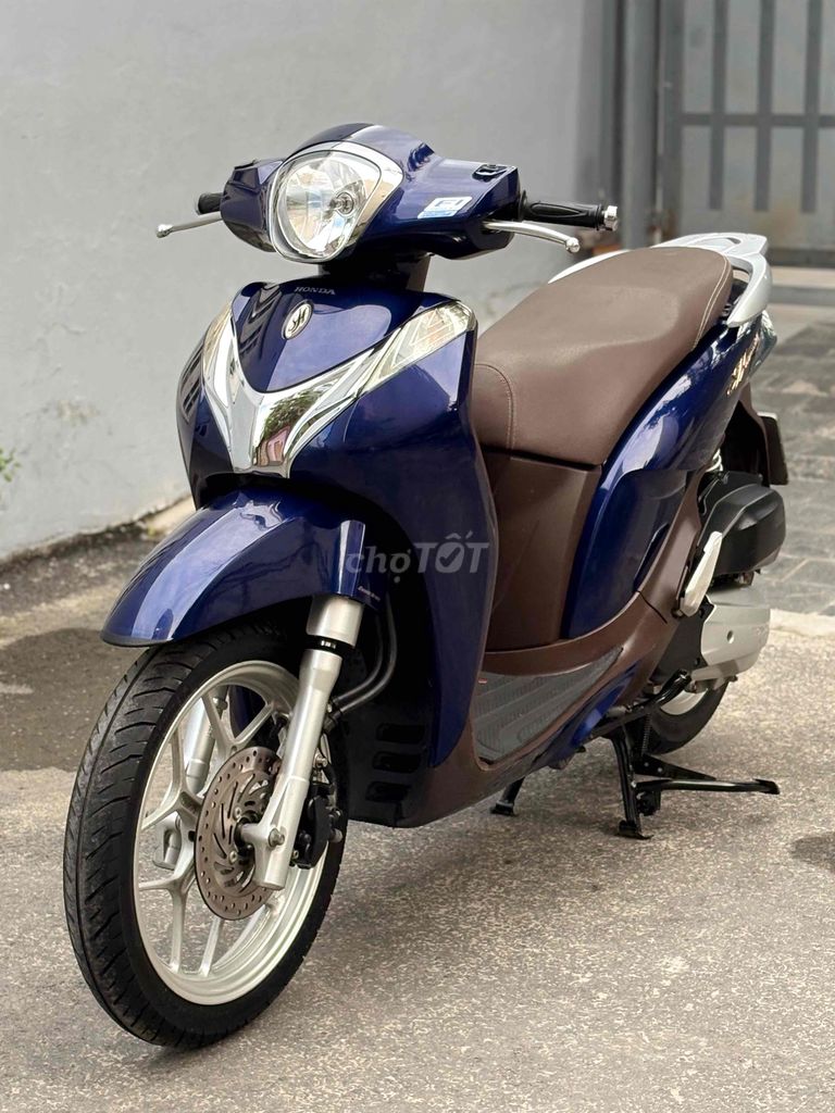 Honda SH Mode 2015 синий, номера Хошимина, от собственника, мал. пробег