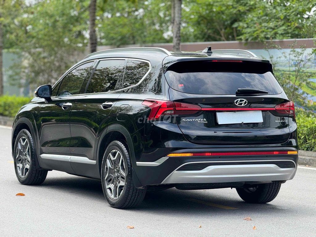 Hyundai Santafe 2022 черный дизель SUV