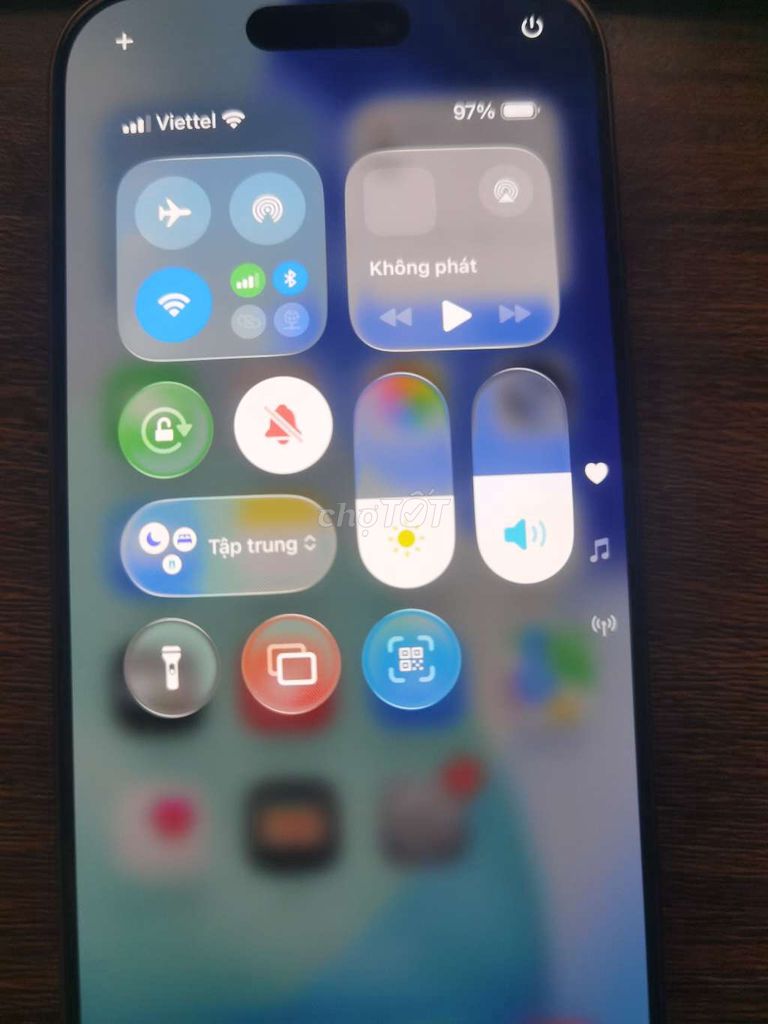 Apple iPhone 16 Pro Vàng Đã sử dụng. Mua bán Điện thoại tại Huyện Bình Xuyên Vĩnh Phúc được đăng bởi huy hùng hình 1