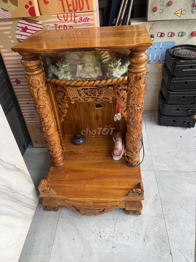 Bàn thờ Gỗ Nâu Lớn. Mua bán Nội thất, đồ gia dụng khác tại Thành phố Biên Hòa Đồng Nai được đăng bởi Thong Tran hình 1