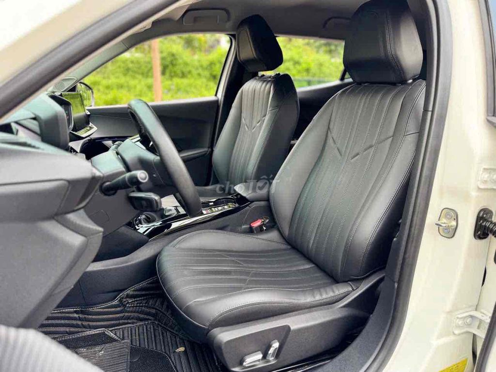 Peugeot 2008 2022 GT Line 1.2 AT - 48000 km. Mua bán Ô tô tại Quận Hoàng Mai Hà Nội được đăng bởi Sáng OTo Hn hình 13