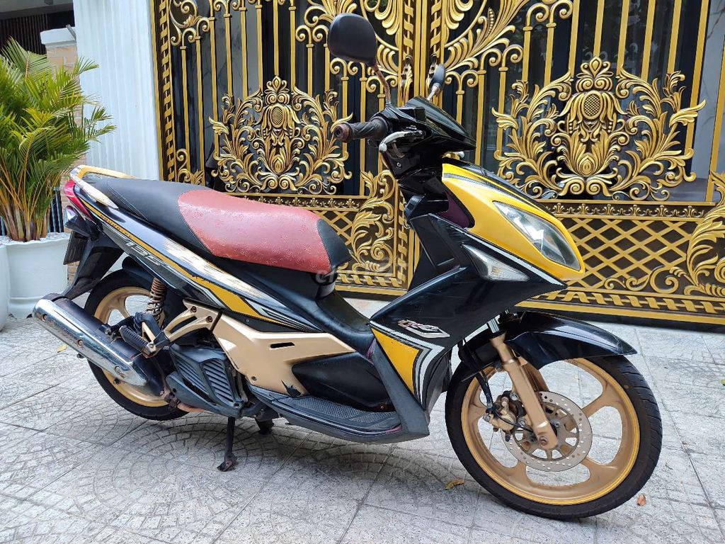 Xe hãng YAMAHA NOUVO LX CHẠY MẠNH ÊM. Mua bán Xe máy tại Quận Cẩm Lệ Đà Nẵng được đăng bởi Minh Quân hình 4