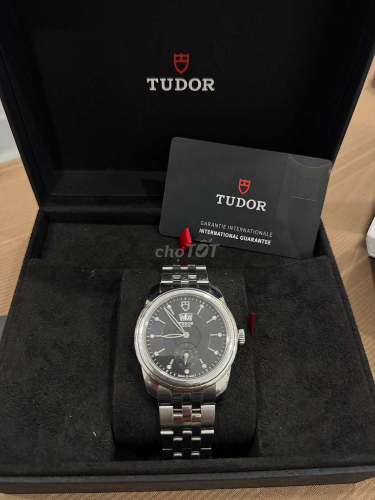 Đồng hồ Tudor Glamour Date 57000 Nam Bạc Đen. Mua bán Đồng hồ tại Quận 10 Tp Hồ Chí Minh được đăng bởi Đào Thịnh hình 1