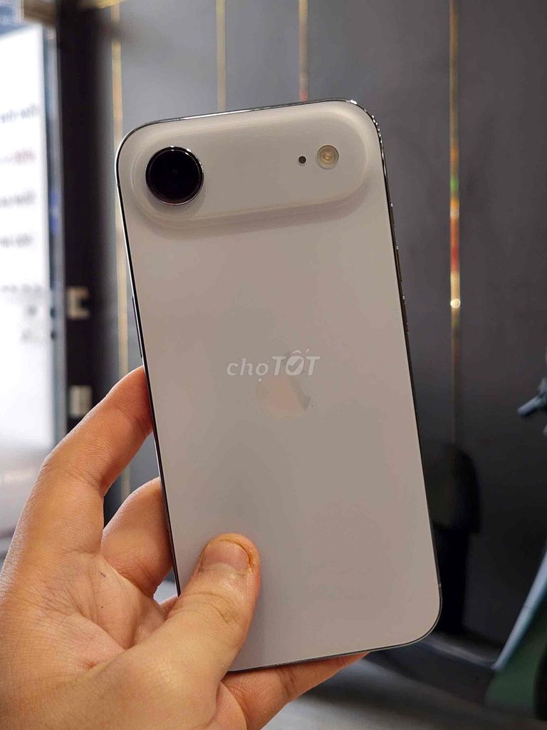 Apple iPhone Air 256GB Trắng Quốc Tế Mỹ LL/A S51L. Mua bán Điện thoại tại Quận 8 Tp Hồ Chí Minh được đăng bởi CA REM BÁN TÁO hình 1