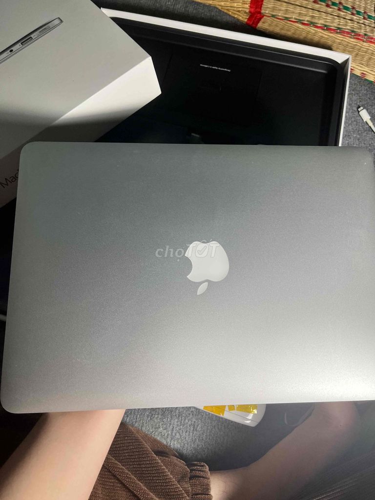 Apple MacBook Air 2017 8GB/128GB Bạc 97-98%. Mua bán Laptop tại Thành phố Buôn Ma Thuột Đắk Lắk được đăng bởi Phạm Yến hình 1