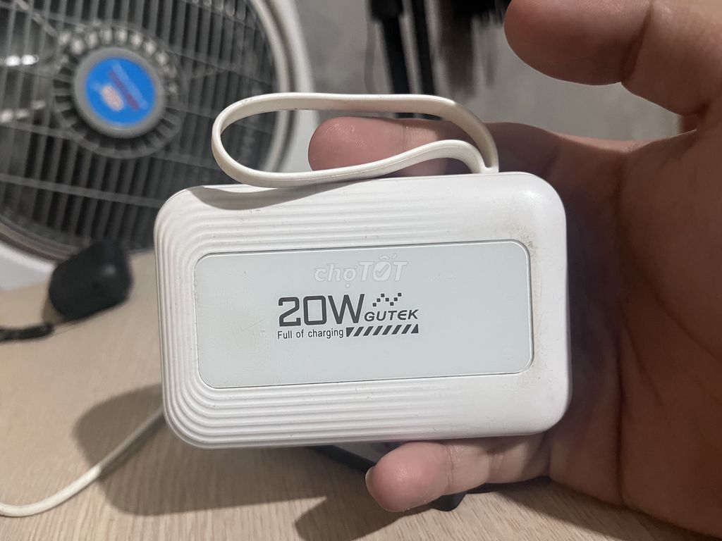Sạc dự phòng Gutek và umetravel. Mua bán Phụ kiện (Màn hình, Chuột...) tại Huyện Quế Võ Bắc Ninh được đăng bởi Thái Phúc hình 1
