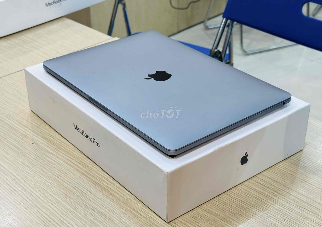 Em bán Macbook pro M1 8/256 Fullbox mới 99,99%