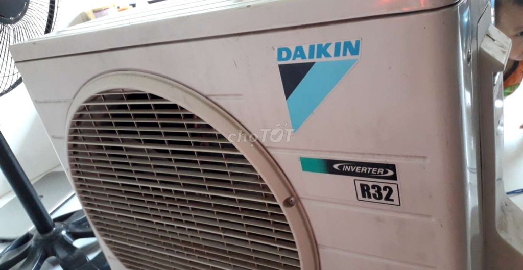 0961259678 - Máy lanh daikin 1,5 h/p