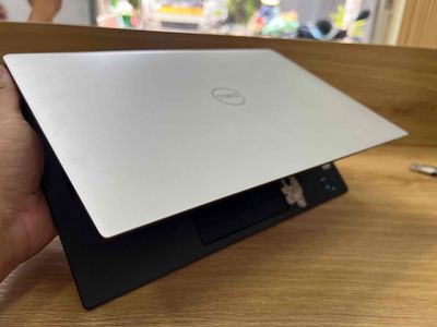 Laptop Dell xps 9305 8/256gb kẹt tiền.