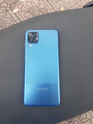 Cần bán điện thoại Samsung Galaxy a12 pin trâu