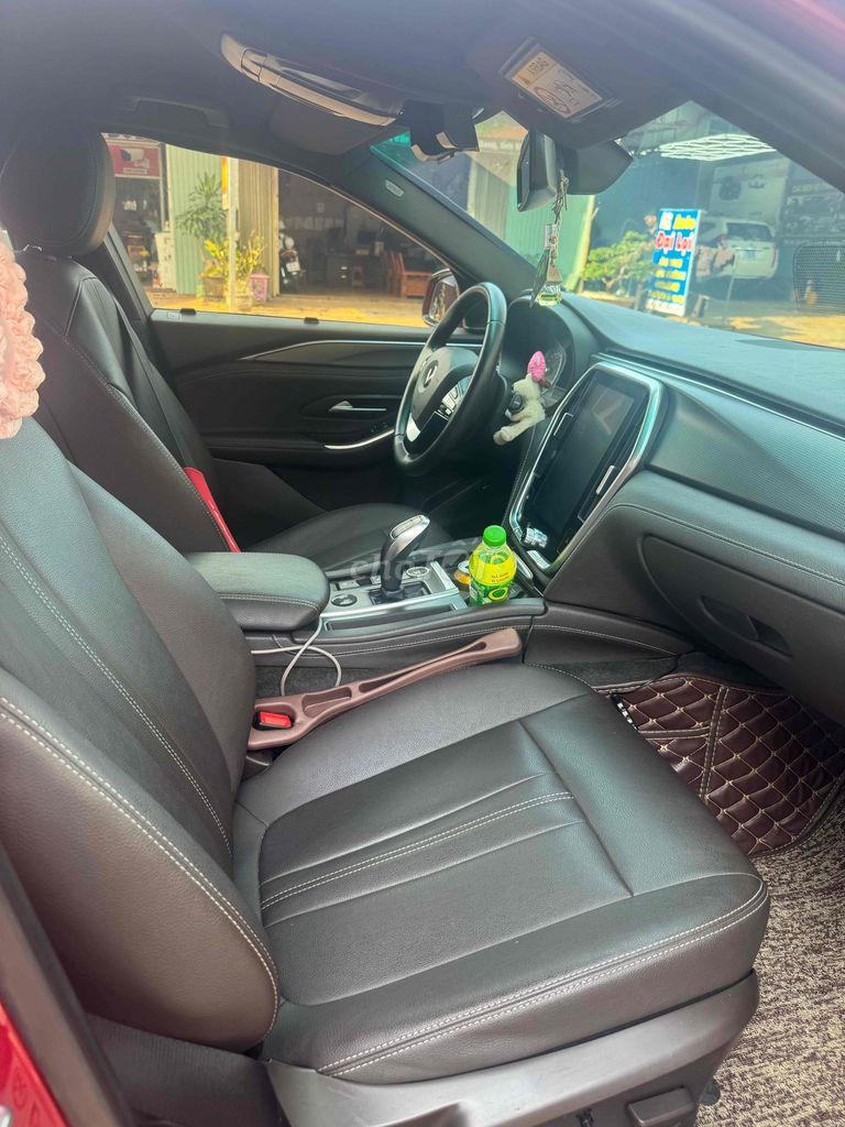 Vinfast Lux A 2021 photo 3
