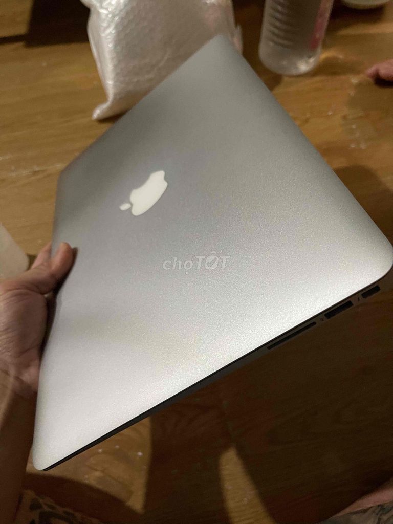 Xác MacBook Air 2015 Bạc. Mua bán Laptop tại Quận Phú Nhuận Tp Hồ Chí Minh được đăng bởi Lý phan hình 1