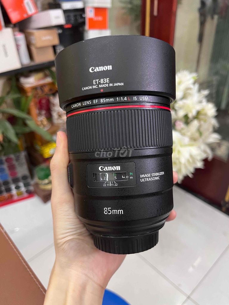 Ống kính Canon EF 85 f1.4L IS Đen. Mua bán Máy ảnh, Máy quay tại Quận Hai Bà Trưng Hà Nội được đăng bởi Đặng Thị Thu Hoài hình 1