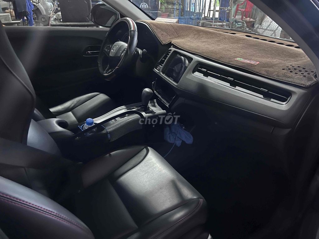 Honda HRV 2018 Đen Tự động. Mua bán Ô tô tại Huyện Hóc Môn Tp Hồ Chí Minh được đăng bởi Đua Phạm hình 8