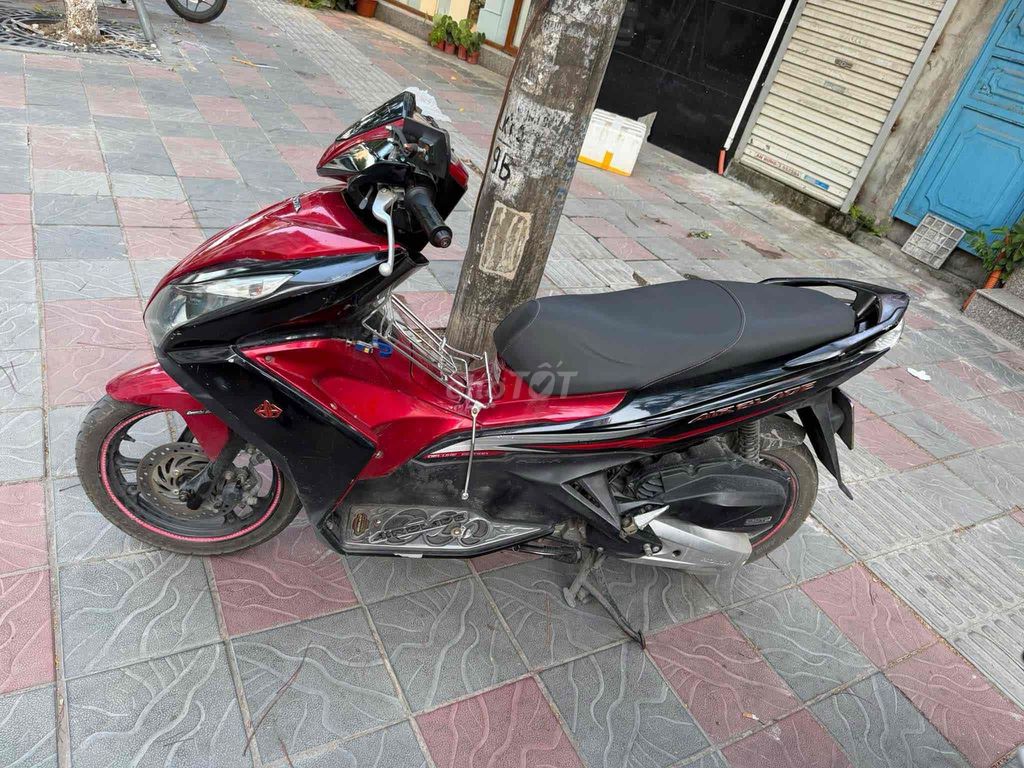 Воздушное лезвие Honda 2015 красное