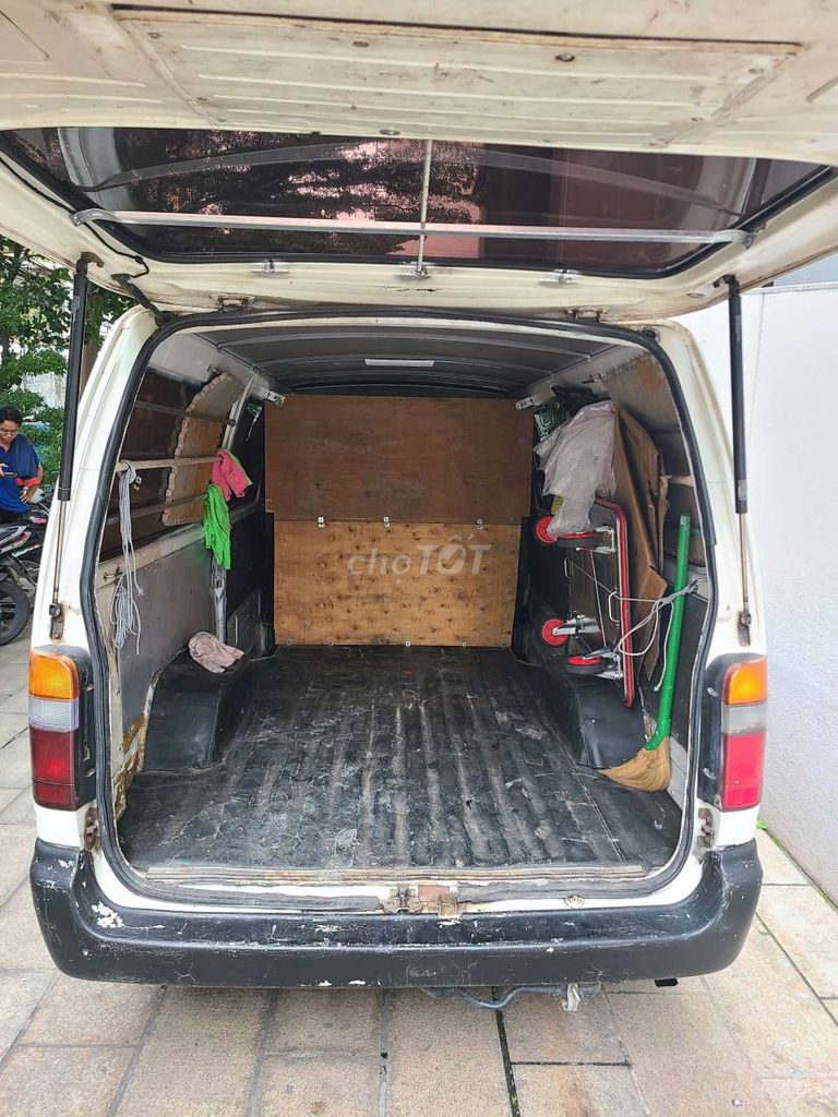 Toyota Hiace 2003 Van 3 chỗ - 200000 km. Mua bán Ô tô tại Thành phố Thủ Đức Tp Hồ Chí Minh được đăng bởi Wolf hình 5