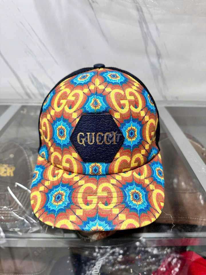 Mũ gucci vi rút phóng xạ cực cháy