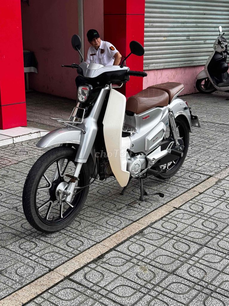 Honda Super Cub 50cc 2024 Bạc xám bstp