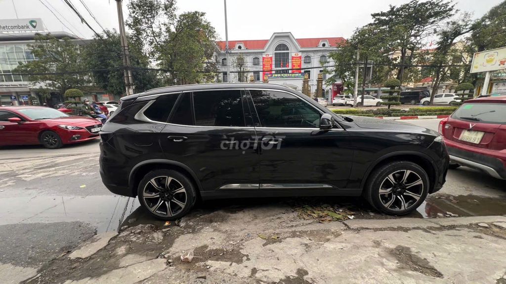 VinFast Lux SA Premium 2020 đi ít 4v8 km. Mua bán Ô tô tại Quận Thanh Xuân Hà Nội được đăng bởi Mr Phúc Vinfast lướt hình 3