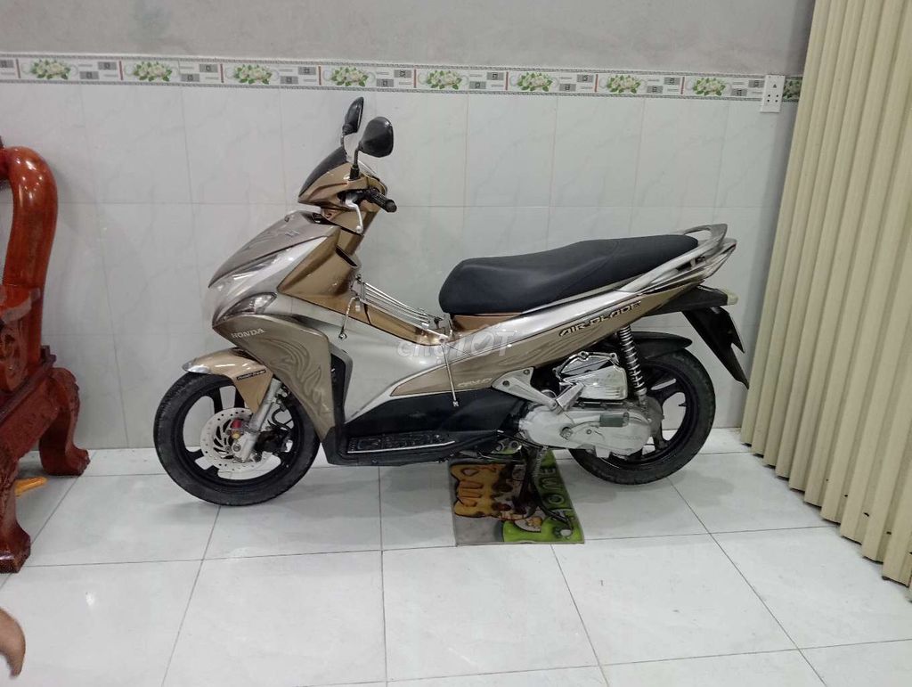 Cần bán xe AB 2012 Rin nguyên bản còn mới 95%. Mua bán Xe máy tại Huyện Đức Hòa Long An được đăng bởi minh hương  hình 3