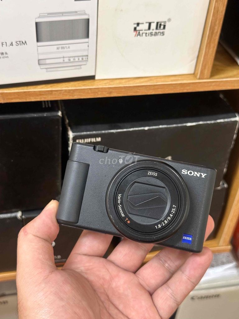 Máy ảnh Sony ZV1 Đen Đã sử dụng. Mua bán Máy ảnh, Máy quay tại Quận Hà Đông Hà Nội được đăng bởi Cường hình 1