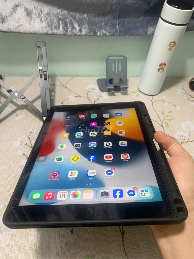 Apple iPad Gen 9 10.2 inch 64GB 99%. Mua bán Máy tính bảng tại Quận Phú Nhuận Tp Hồ Chí Minh được đăng bởi NGUYỄN ĐĂNG KHOA hình 1