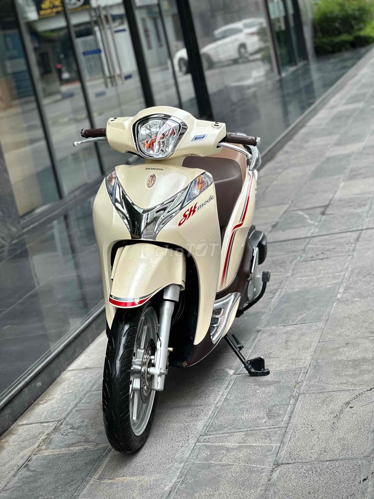 Honda Shmode phanh abs cao cấp Rất Mới 29E2. Mua bán Xe máy tại Quận Ba Đình Hà Nội được đăng bởi Xe Máy Nam Thi hình 2