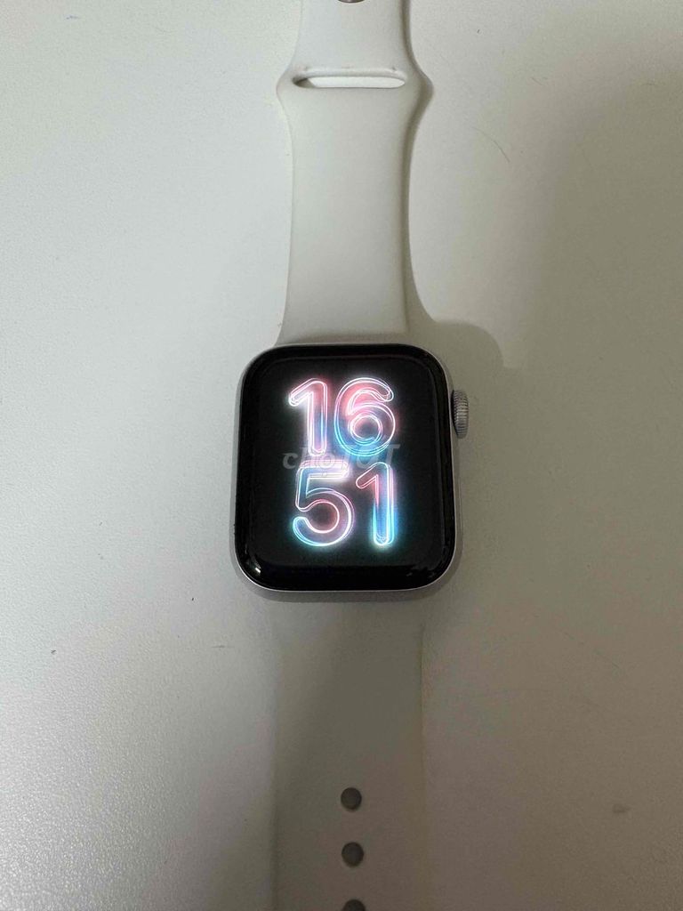 Apple Watch Series 5. Mua bán Thiết bị đeo thông minh tại Quận 1 Tp Hồ Chí Minh được đăng bởi Leon hình 1