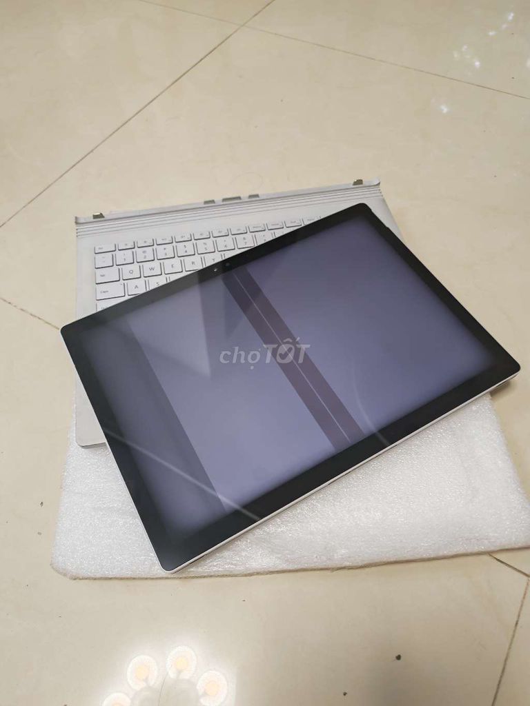 Surface Book 2 i7 16GB Hư màn. Mua bán Laptop tại Quận Ngũ Hành Sơn Đà Nẵng được đăng bởi José Mourinho hình 1
