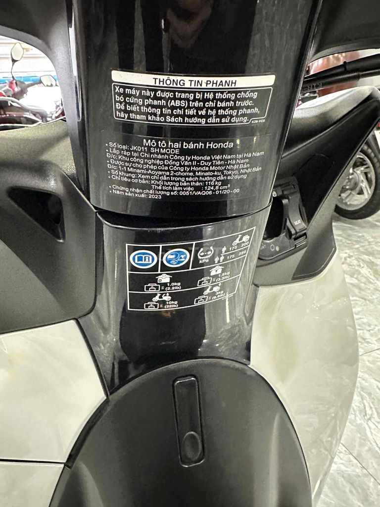 SH mode ABS xám xi măng. Mua bán Xe máy tại Quận Bình Tân Tp Hồ Chí Minh được đăng bởi Cửa hàng xe Đức Mạnh hình 4