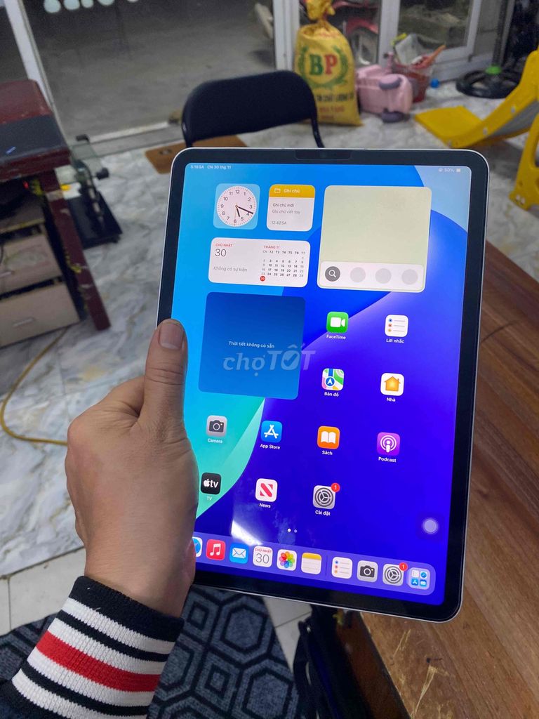 Cần bán ipad pro m2  12,9in 128gb wfifi  - Giá  15. Mua bán Máy tính bảng tại Quận Hồng Bàng Hải Phòng được đăng bởi nguyễn văn tuân hình 1