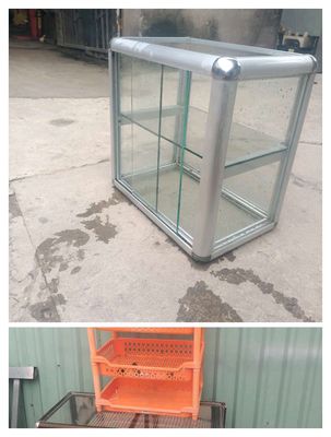 tủ nhôm kính như hình. Mua bán Tủ, kệ gia đình tại Quận Tân Phú Tp Hồ Chí Minh được đăng bởi Duongthuyet