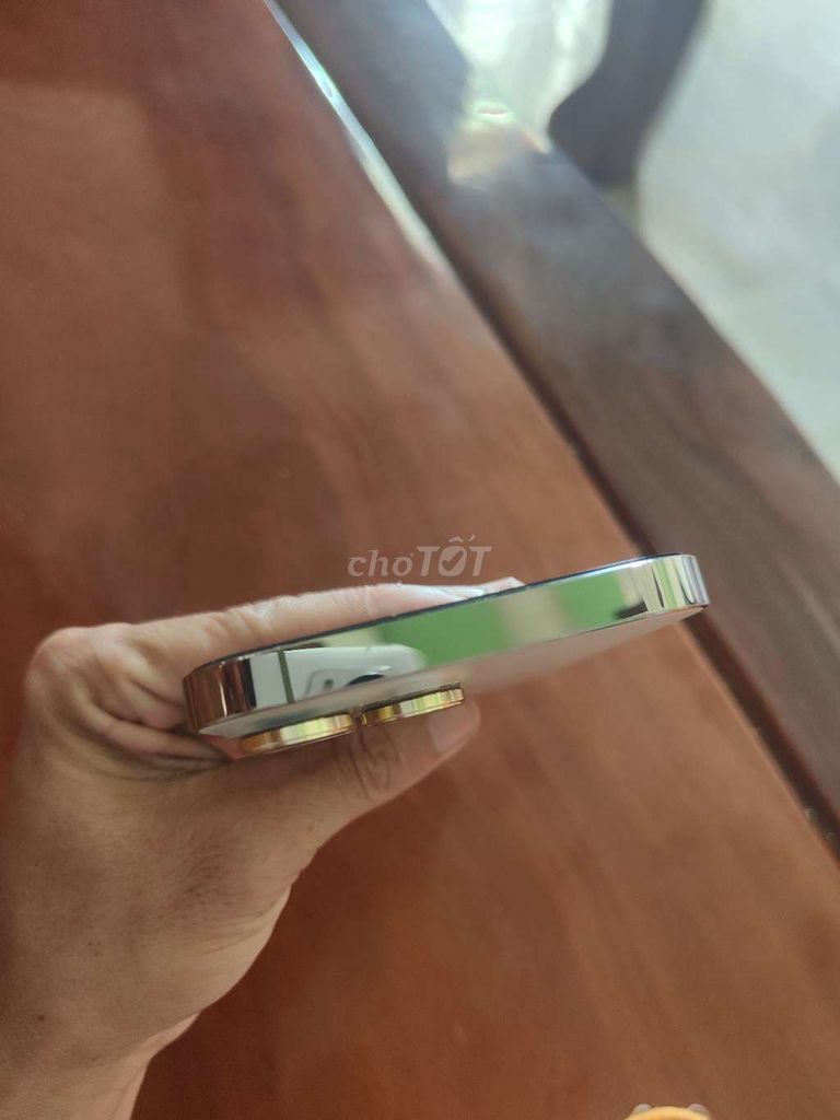 iPhone 14 Pro Max 128GB Vàng. Mua bán Điện thoại tại Huyện Cư Kuin Đắk Lắk được đăng bởi Zu7ivk hình 1