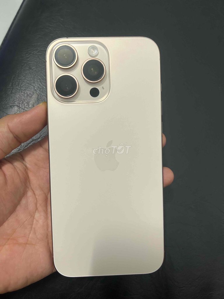Apple iPhone 16 Pro Max Vàng. Mua bán Điện thoại tại Thành phố Dĩ An Bình Dương được đăng bởi Vũ hình 1