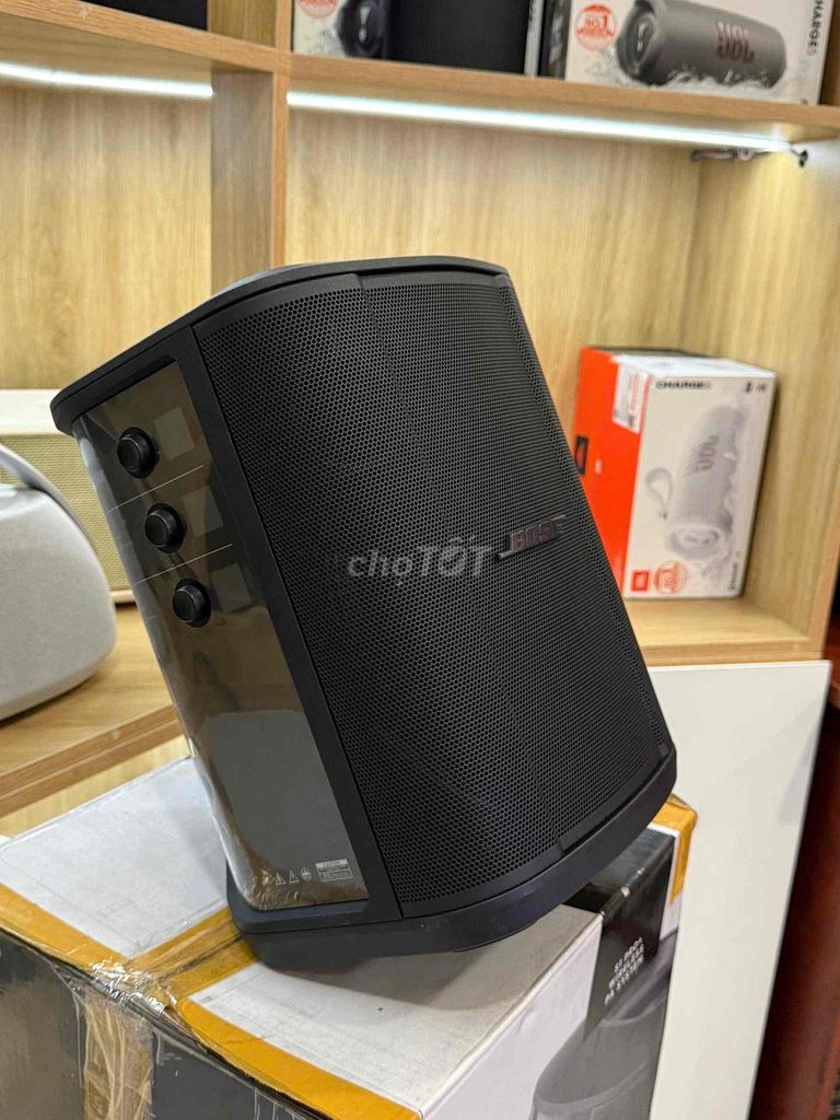 Loa di động Bose S1 Plus Đen. Mua bán Tivi, Âm thanh tại Huyện Trảng Bom Đồng Nai được đăng bởi Truong Quy Toan hình 1