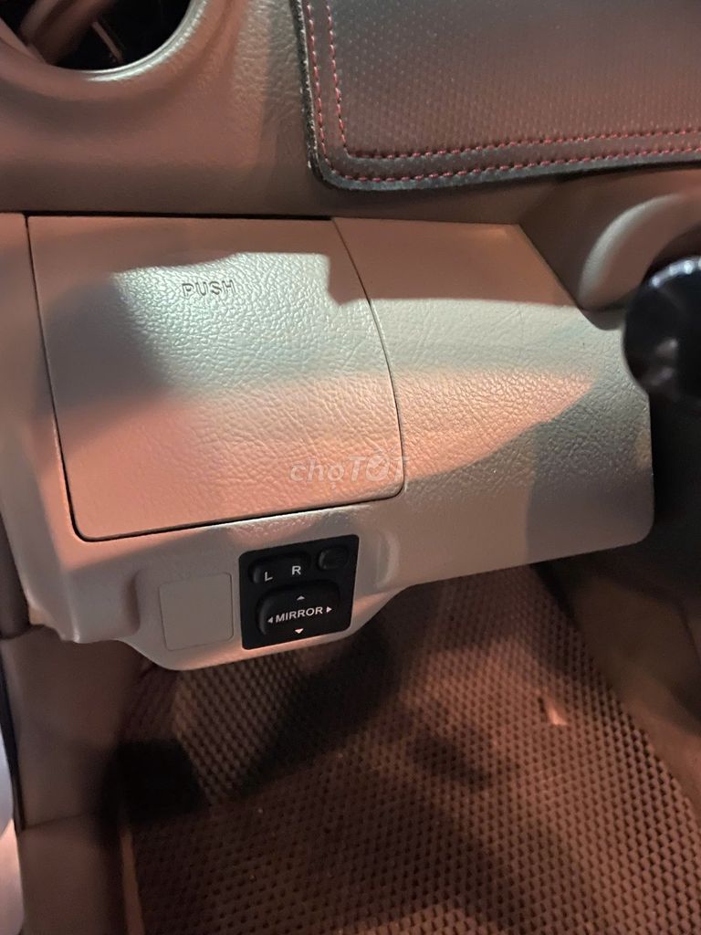 Toyota Vios G 2011 số tự động màu bạc. Mua bán Ô tô tại Quận Cẩm Lệ Đà Nẵng được đăng bởi Nguyễn Đức Trưởng hình 2