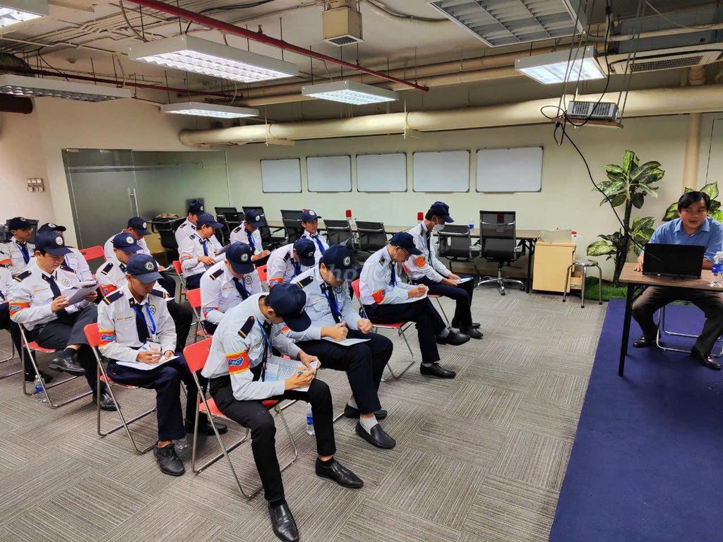 TUYỂN 5 BẢO VỆ CA 24H TRỰC CHUNG CƯ LƯỜNG CAO. Việc làm tại Quận Bình Tân Tp Hồ Chí Minh được đăng bởi CÔNG TY CP-DV KIM LONG hình 2