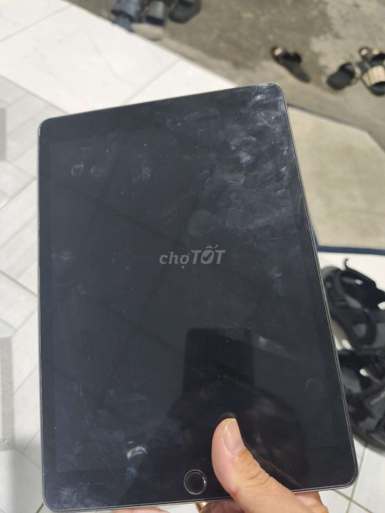 Apple iPad Gen 9 64GB Xám 98%. Mua bán Máy tính bảng tại Quận 7 Tp Hồ Chí Minh được đăng bởi Khoa Bao hình 1