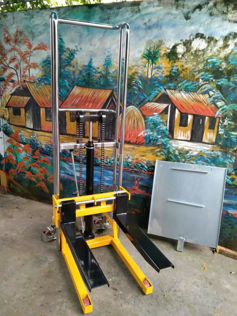 THANH LÝ XE NÂNG HÀNG MINI 400KG 1.5M GIÁ GỐC. Mua bán Đồ chuyên dụng, Giống nuôi trồng tại Huyện Bình Xuyên Vĩnh Phúc được đăng bởi xenangcongnghiep hình 1