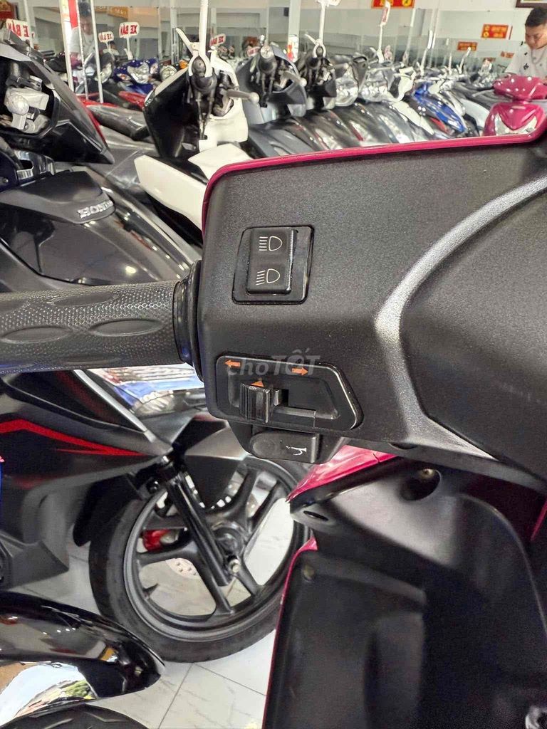CLICK 2010 Máy Zin Cực Êm. Mua bán Xe máy tại Thành phố Rạch Giá Kiên Giang được đăng bởi XE MÁY CŨ TÂN 128 hình 8