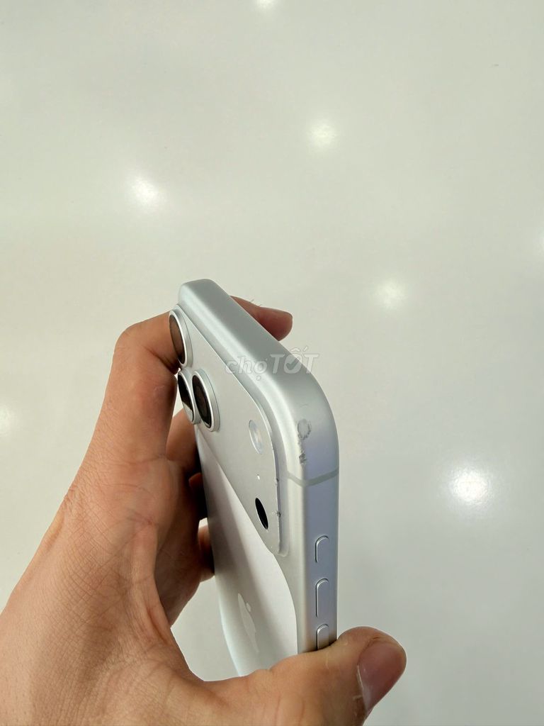 Apple iPhone 17 PRM 256GB Trắng. Mua bán Điện thoại tại Quận 7 Tp Hồ Chí Minh được đăng bởi Trần Thị Lệ Huyền hình 1