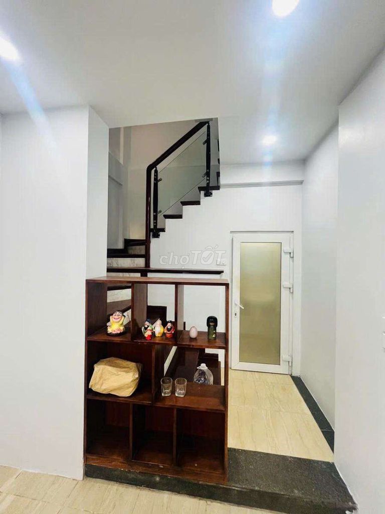 BÁN NHÀ NÚI TRÚC GIẢNG VÕ 23M 6 TẦNG, KHU PHÂN LÔ ĐẸP, KD - ảnh 3