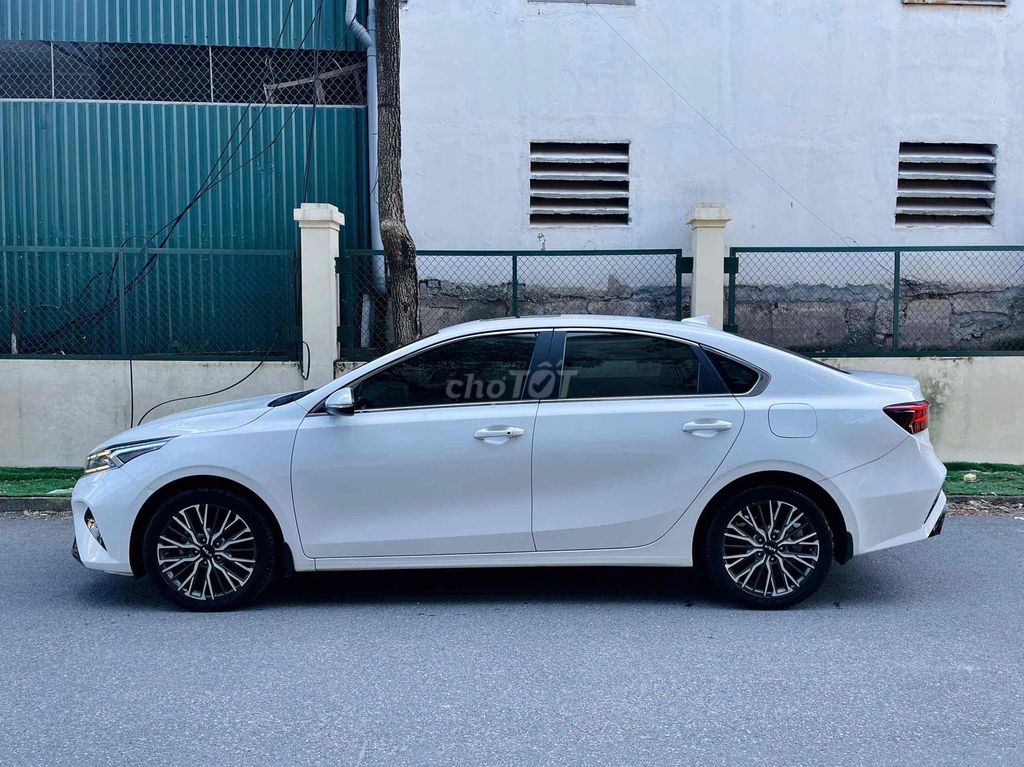 Kia K3 2022 Premium 2.0 AT - 71000 km. Mua bán Ô tô tại Quận Cầu Giấy Hà Nội được đăng bởi Xe chất Hà Nội hình 1